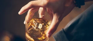 Sport, alkohol i ryzykowne zachowania – kiedy ubezpieczenie turystyczne nie działa